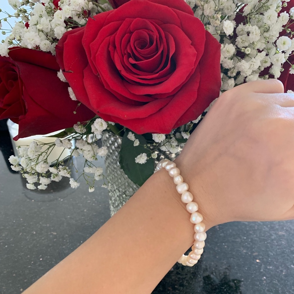 Genuine Pearl Bracelet with Gold Clasp